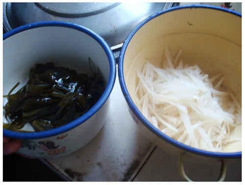 Chinese Kelp and White Radish Threads