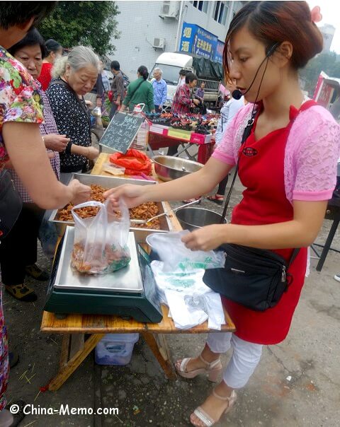 China Local Food Market Vendor