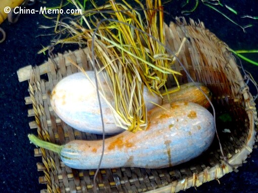 China Local Street Market Squash