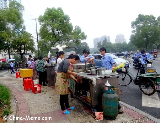 China Local Street Food Market Stalls