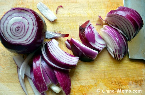 Chinese Onions Cut