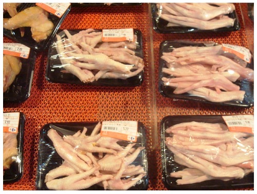 China Local Food  Market: Chicken & Duck Feet.