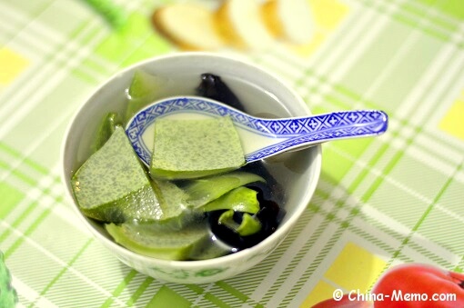 Chinese Winter Melon Skin & Wood Ear Soup