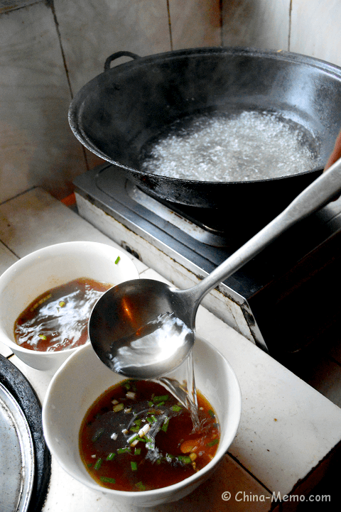 Make Chinese Rice Noodle Soup