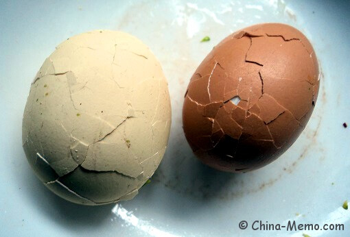 Chinese Cooked Eggs/ Break Shell