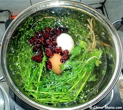 Chinese Shepherds Purse Egg Soup