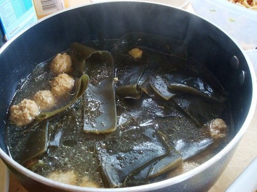 Chinese Meatball Kelp Soup.