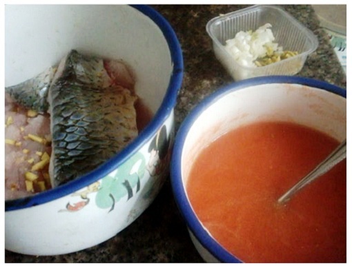 Chinese Pine Nut Fish & Homemade Tomato Sauce