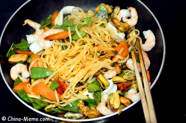 Chinese Seafood Rice Noodle